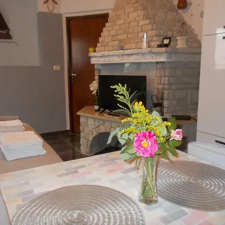 Ella Apartman Pula